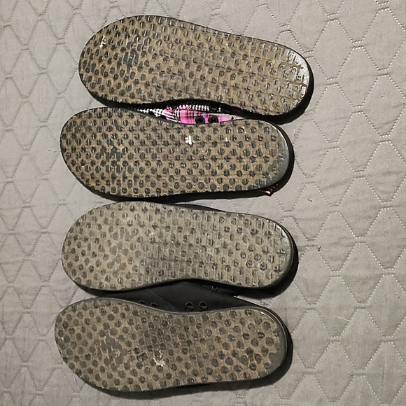 Sanuk shoes - Picture 2 of 3